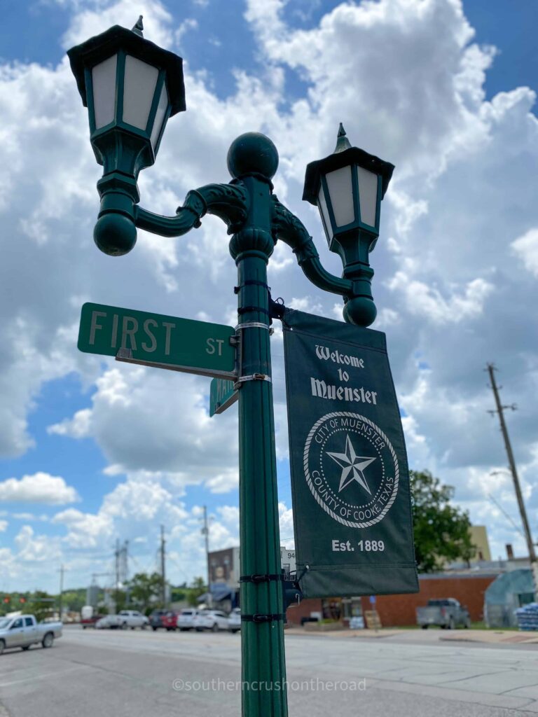 street sign in Muenster TX