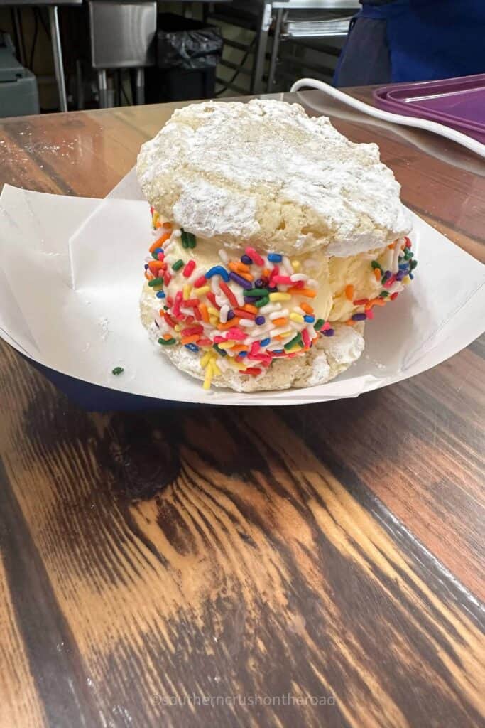 ice cream sandwich