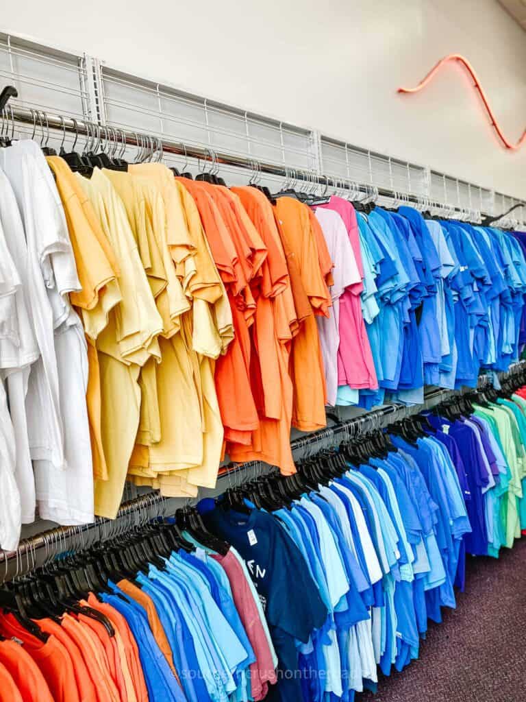 t shirt display